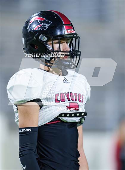 Thumbnail 2 in Decatur vs Wichita Falls (UIL 4A D1 Quarterfinal Playoff) photogallery.