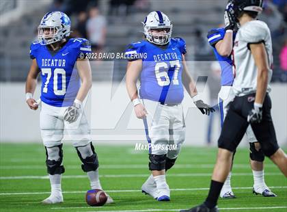 Thumbnail 3 in Decatur vs Wichita Falls (UIL 4A D1 Quarterfinal Playoff) photogallery.