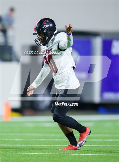 Thumbnail 3 in Decatur vs Wichita Falls (UIL 4A D1 Quarterfinal Playoff) photogallery.