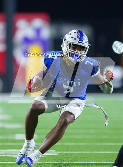 Thumbnail 2 in Decatur vs Wichita Falls (UIL 4A D1 Quarterfinal Playoff) photogallery.
