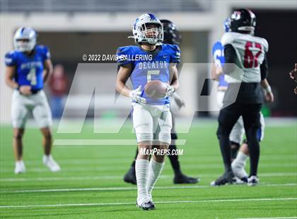 Thumbnail 3 in Decatur vs Wichita Falls (UIL 4A D1 Quarterfinal Playoff) photogallery.