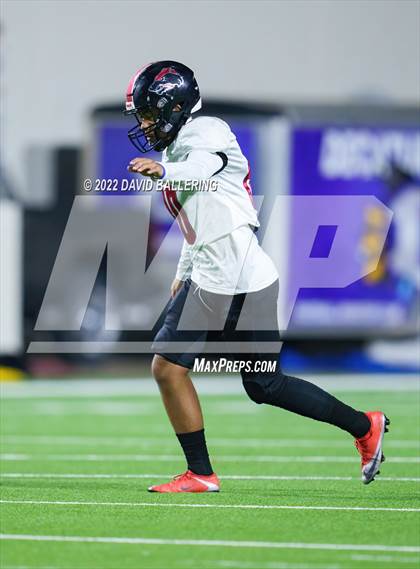 Thumbnail 1 in Decatur vs Wichita Falls (UIL 4A D1 Quarterfinal Playoff) photogallery.