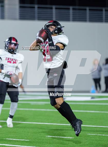 Thumbnail 1 in Decatur vs Wichita Falls (UIL 4A D1 Quarterfinal Playoff) photogallery.