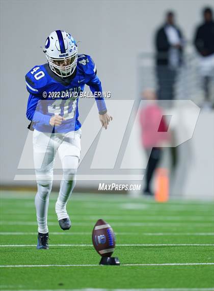 Thumbnail 2 in Decatur vs Wichita Falls (UIL 4A D1 Quarterfinal Playoff) photogallery.