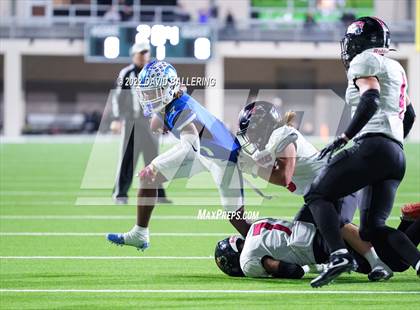 Thumbnail 2 in Decatur vs Wichita Falls (UIL 4A D1 Quarterfinal Playoff) photogallery.