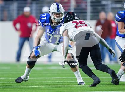 Thumbnail 2 in Decatur vs Wichita Falls (UIL 4A D1 Quarterfinal Playoff) photogallery.