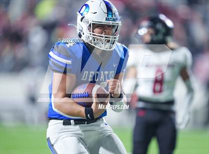Thumbnail 2 in Decatur vs Wichita Falls (UIL 4A D1 Quarterfinal Playoff) photogallery.