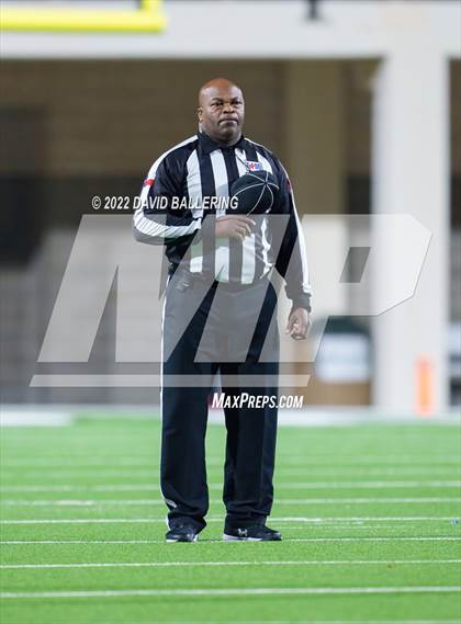 Thumbnail 3 in Decatur vs Wichita Falls (UIL 4A D1 Quarterfinal Playoff) photogallery.