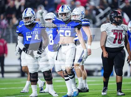 Thumbnail 3 in Decatur vs Wichita Falls (UIL 4A D1 Quarterfinal Playoff) photogallery.