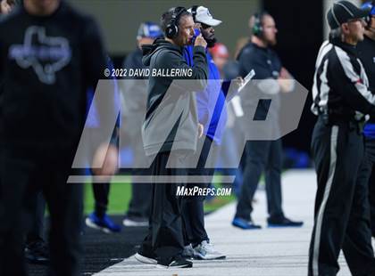 Thumbnail 1 in Decatur vs Wichita Falls (UIL 4A D1 Quarterfinal Playoff) photogallery.