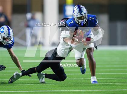 Thumbnail 2 in Decatur vs Wichita Falls (UIL 4A D1 Quarterfinal Playoff) photogallery.