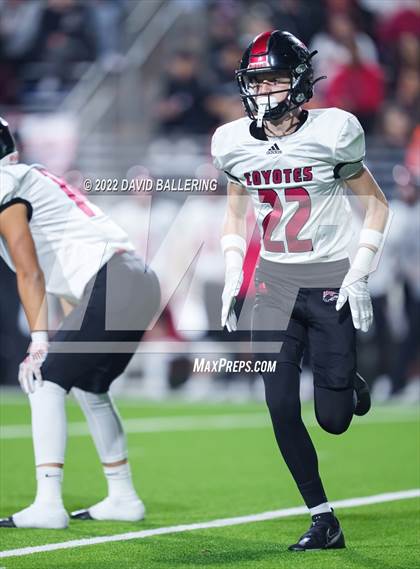 Thumbnail 2 in Decatur vs Wichita Falls (UIL 4A D1 Quarterfinal Playoff) photogallery.