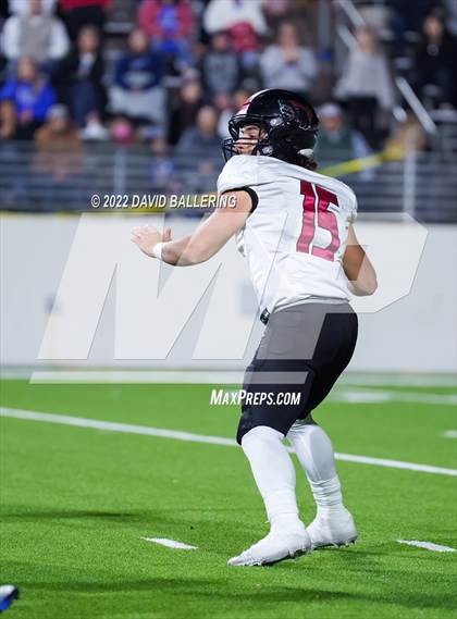 Thumbnail 2 in Decatur vs Wichita Falls (UIL 4A D1 Quarterfinal Playoff) photogallery.