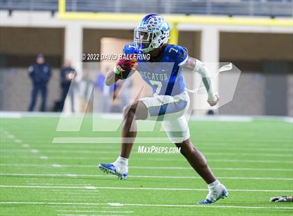 Thumbnail 2 in Decatur vs Wichita Falls (UIL 4A D1 Quarterfinal Playoff) photogallery.