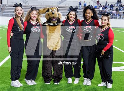 Thumbnail 3 in Decatur vs Wichita Falls (UIL 4A D1 Quarterfinal Playoff) photogallery.
