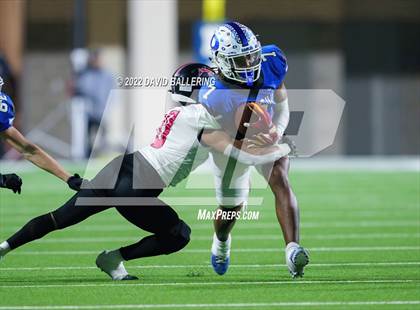 Thumbnail 3 in Decatur vs Wichita Falls (UIL 4A D1 Quarterfinal Playoff) photogallery.