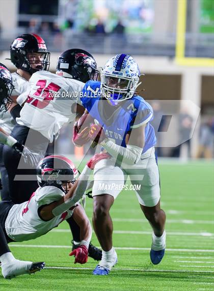 Thumbnail 2 in Decatur vs Wichita Falls (UIL 4A D1 Quarterfinal Playoff) photogallery.