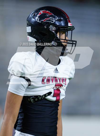 Thumbnail 1 in Decatur vs Wichita Falls (UIL 4A D1 Quarterfinal Playoff) photogallery.