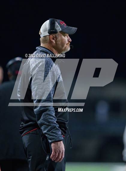 Thumbnail 2 in Decatur vs Wichita Falls (UIL 4A D1 Quarterfinal Playoff) photogallery.