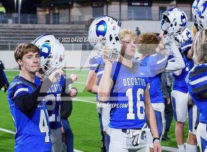 Thumbnail 2 in Decatur vs Wichita Falls (UIL 4A D1 Quarterfinal Playoff) photogallery.