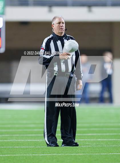 Thumbnail 2 in Decatur vs Wichita Falls (UIL 4A D1 Quarterfinal Playoff) photogallery.