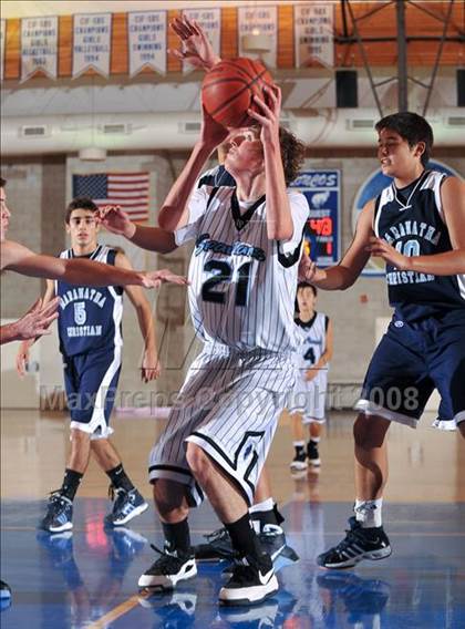 Thumbnail 1 in Villa Park vs. Maranatha Christian (MaxPreps Holiday Classic) photogallery.