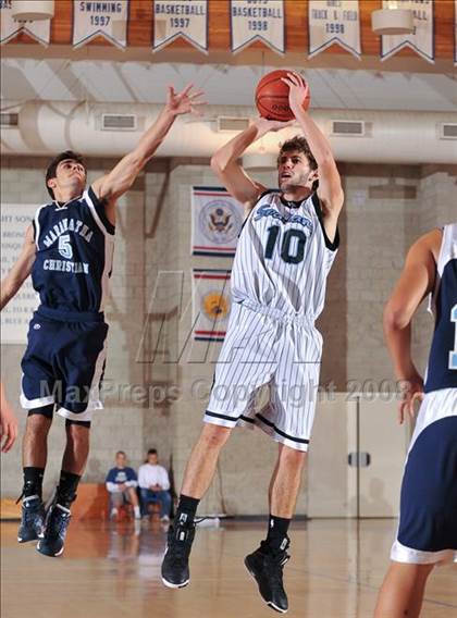 Thumbnail 3 in Villa Park vs. Maranatha Christian (MaxPreps Holiday Classic) photogallery.