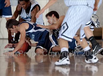 Thumbnail 2 in Villa Park vs. Maranatha Christian (MaxPreps Holiday Classic) photogallery.