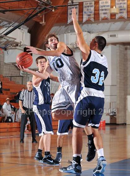 Thumbnail 3 in Villa Park vs. Maranatha Christian (MaxPreps Holiday Classic) photogallery.