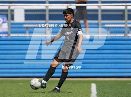 Thumbnail 2 in Vandegrift vs. Mesquite (UIL 6A Soccer Division II Final) photogallery.