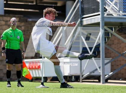 Thumbnail 1 in Vandegrift vs. Mesquite (UIL 6A Soccer Division II Final) photogallery.