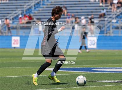Thumbnail 1 in Vandegrift vs. Mesquite (UIL 6A Soccer Division II Final) photogallery.