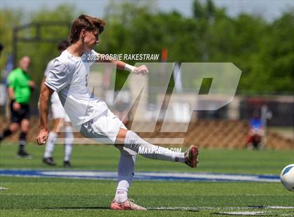 Thumbnail 1 in Vandegrift vs. Mesquite (UIL 6A Soccer Division II Final) photogallery.