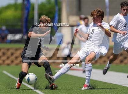 Thumbnail 1 in Vandegrift vs. Mesquite (UIL 6A Soccer Division II Final) photogallery.