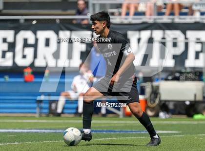 Thumbnail 2 in Vandegrift vs. Mesquite (UIL 6A Soccer Division II Final) photogallery.