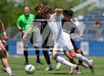 Thumbnail 3 in Vandegrift vs. Mesquite (UIL 6A Soccer Division II Final) photogallery.