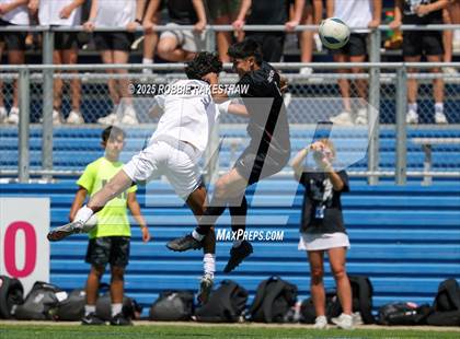 Thumbnail 2 in Vandegrift vs. Mesquite (UIL 6A Soccer Division II Final) photogallery.