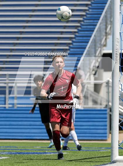 Thumbnail 1 in Vandegrift vs. Mesquite (UIL 6A Soccer Division II Final) photogallery.