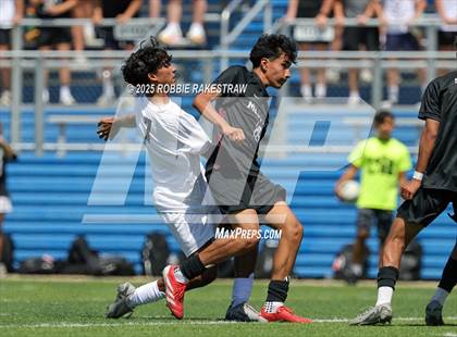 Thumbnail 1 in Vandegrift vs. Mesquite (UIL 6A Soccer Division II Final) photogallery.