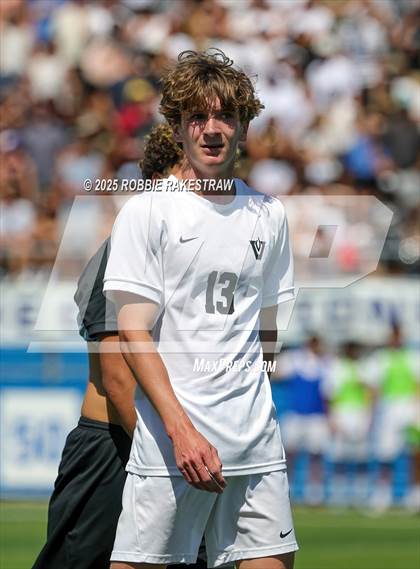 Thumbnail 2 in Vandegrift vs. Mesquite (UIL 6A Soccer Division II Final) photogallery.