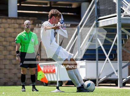 Thumbnail 3 in Vandegrift vs. Mesquite (UIL 6A Soccer Division II Final) photogallery.