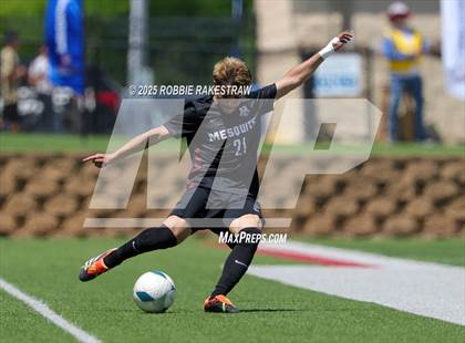 Thumbnail 2 in Vandegrift vs. Mesquite (UIL 6A Soccer Division II Final) photogallery.