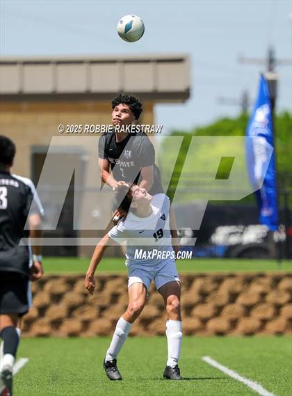 Thumbnail 3 in Vandegrift vs. Mesquite (UIL 6A Soccer Division II Final) photogallery.