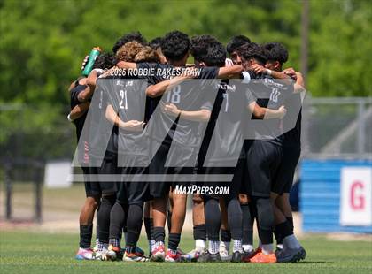 Thumbnail 2 in Vandegrift vs. Mesquite (UIL 6A Soccer Division II Final) photogallery.