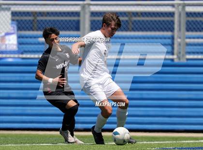 Thumbnail 1 in Vandegrift vs. Mesquite (UIL 6A Soccer Division II Final) photogallery.