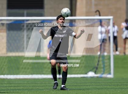 Thumbnail 1 in Vandegrift vs. Mesquite (UIL 6A Soccer Division II Final) photogallery.