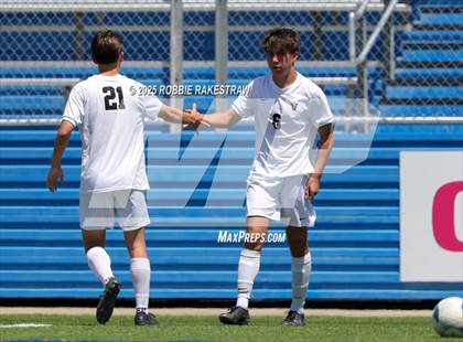 Thumbnail 2 in Vandegrift vs. Mesquite (UIL 6A Soccer Division II Final) photogallery.
