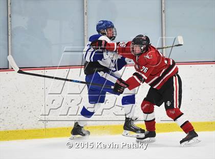 Thumbnail 1 in New Canaan vs. Darien (FCIAC Semifinal) photogallery.