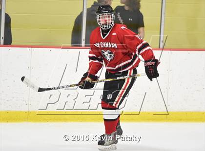 Thumbnail 3 in New Canaan vs. Darien (FCIAC Semifinal) photogallery.