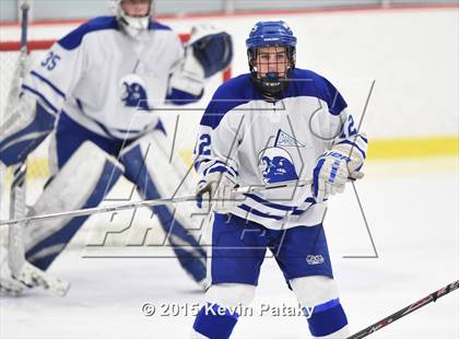 Thumbnail 1 in New Canaan vs. Darien (FCIAC Semifinal) photogallery.